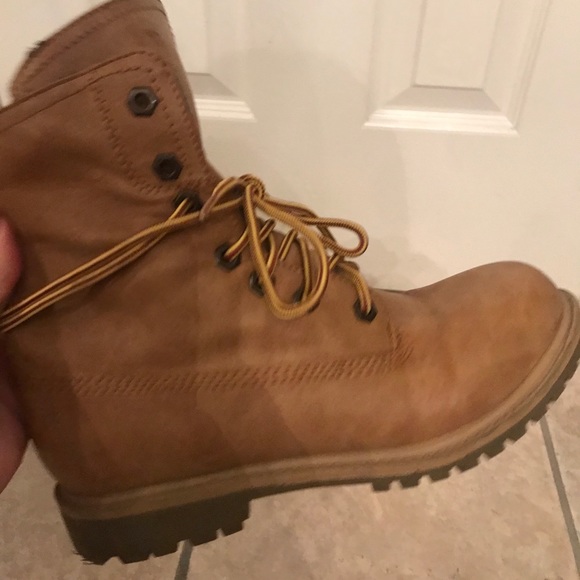 Esprit Lace Up Khaki Boots - Picture 5 of 7